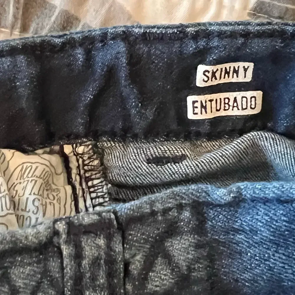 Jumping Beans girls’ “Frozen” top/faux denim pants Size 2T